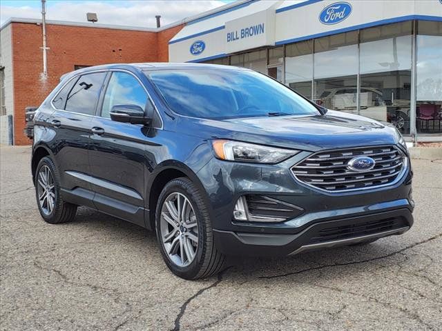 2022 Ford Edge Titanium