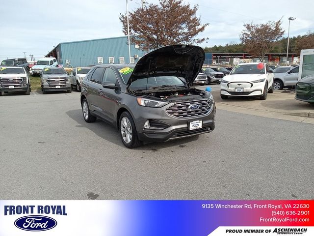 2022 Ford Edge Titanium