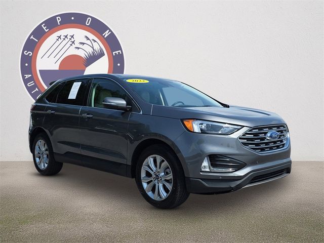 2022 Ford Edge Titanium
