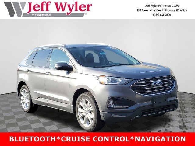 2022 Ford Edge Titanium