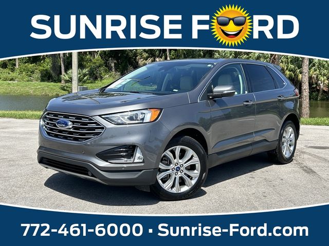 2022 Ford Edge Titanium