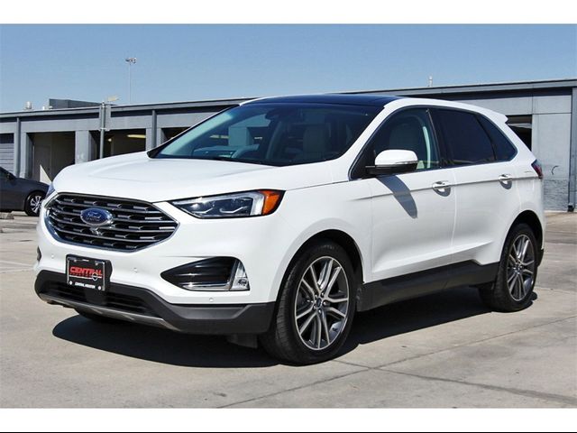 2022 Ford Edge Titanium