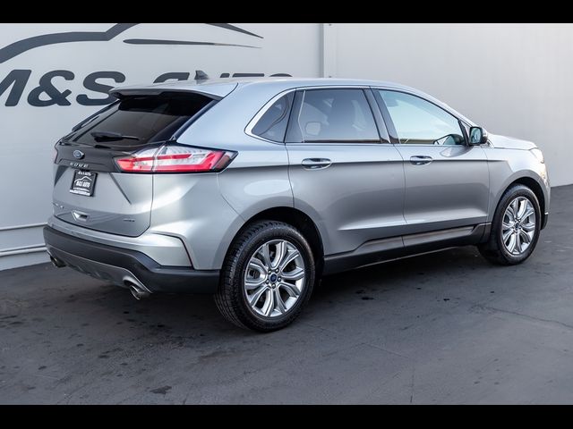 2022 Ford Edge Titanium