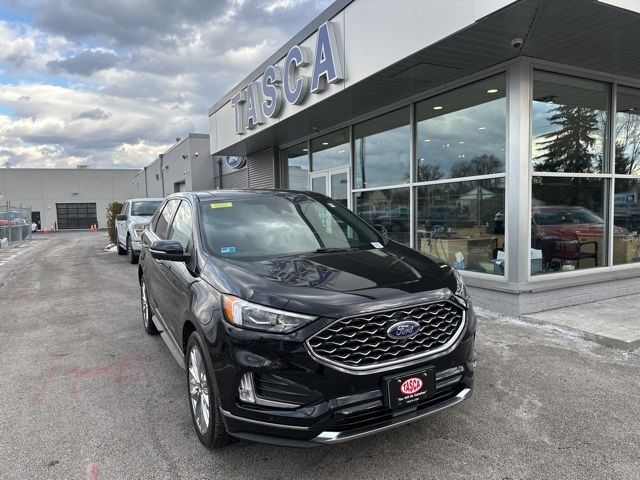 2022 Ford Edge Titanium