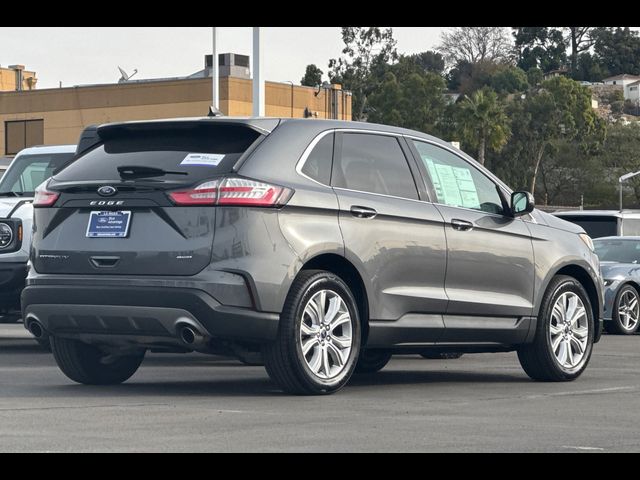 2022 Ford Edge Titanium