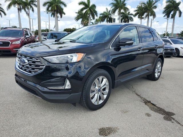 2022 Ford Edge Titanium