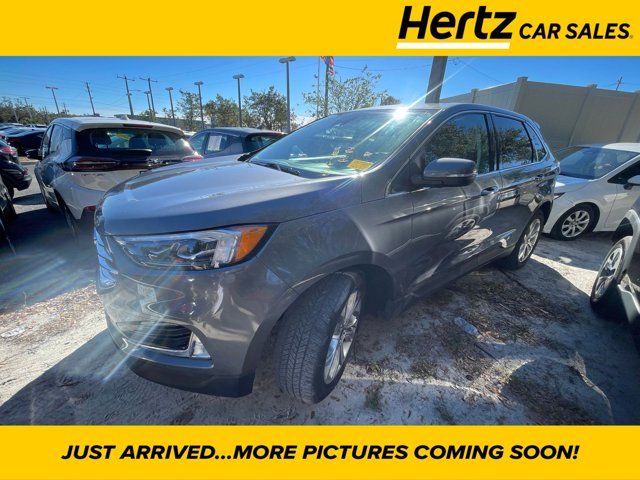 2022 Ford Edge Titanium