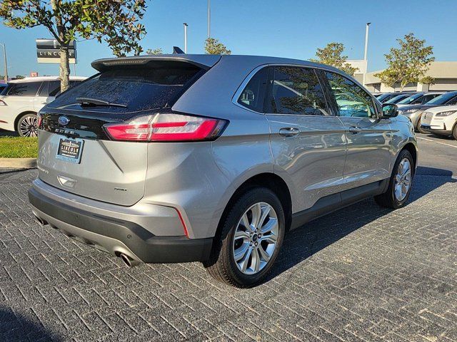 2022 Ford Edge Titanium