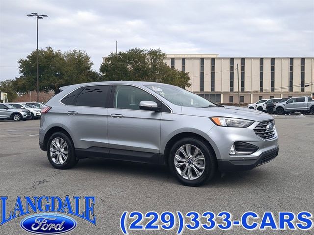 2022 Ford Edge Titanium