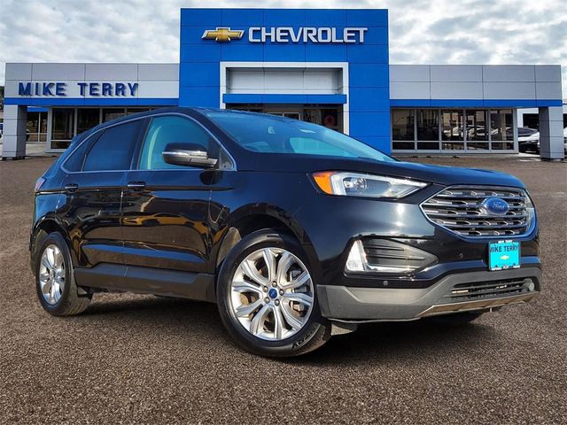 2022 Ford Edge Titanium