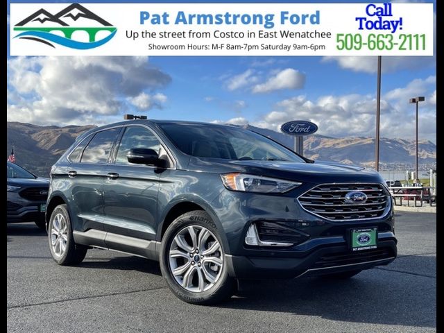 2022 Ford Edge Titanium