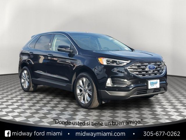 2022 Ford Edge Titanium