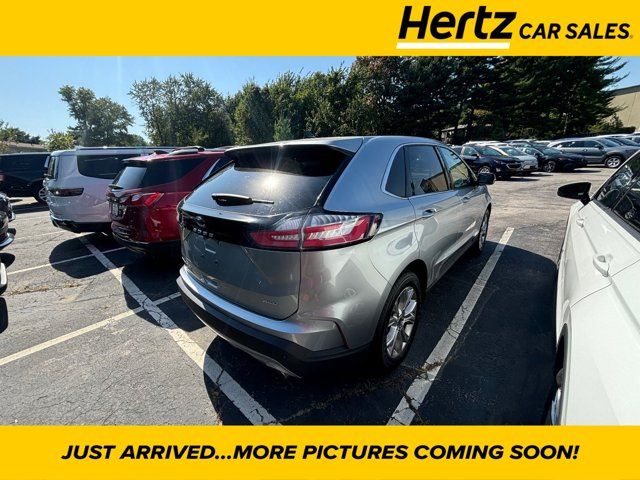 2022 Ford Edge Titanium