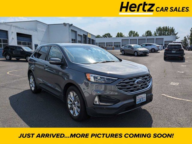 2022 Ford Edge Titanium