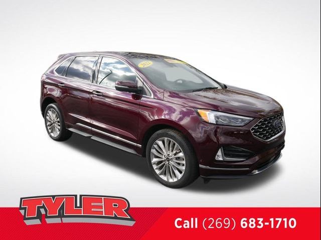 2022 Ford Edge Titanium