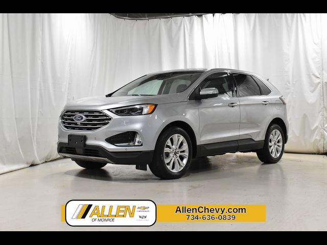 2022 Ford Edge Titanium