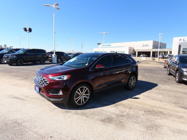 2022 Ford Edge Titanium