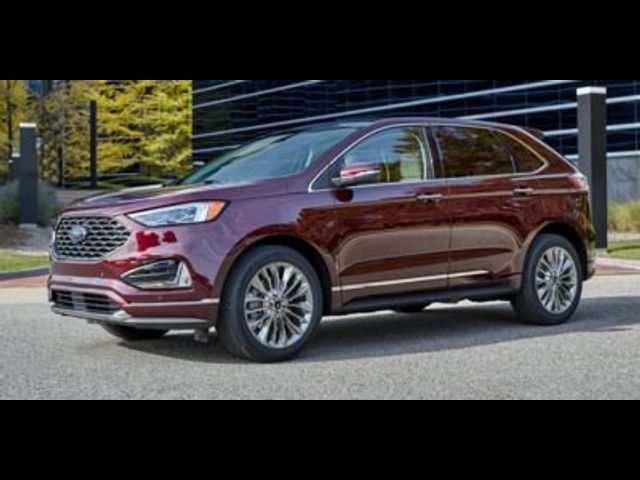 2022 Ford Edge Titanium