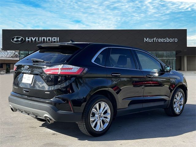 2022 Ford Edge Titanium