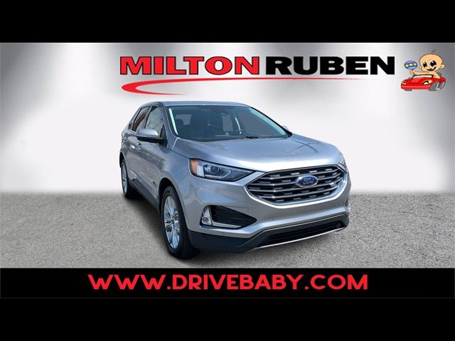 2022 Ford Edge Titanium