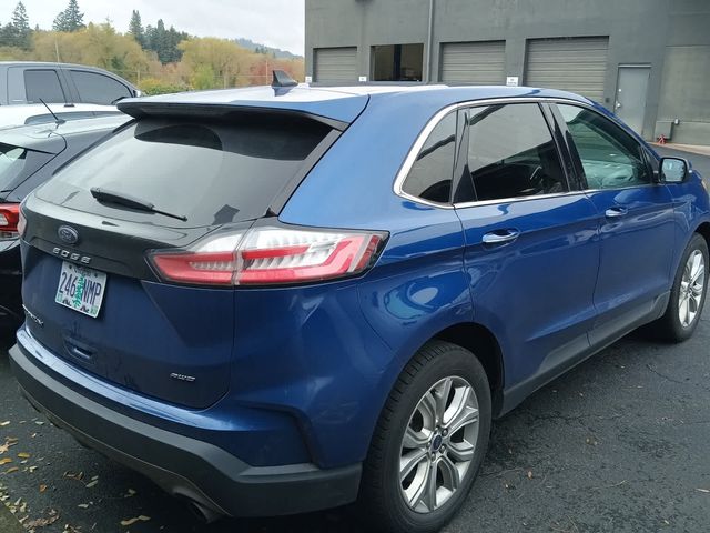 2022 Ford Edge Titanium