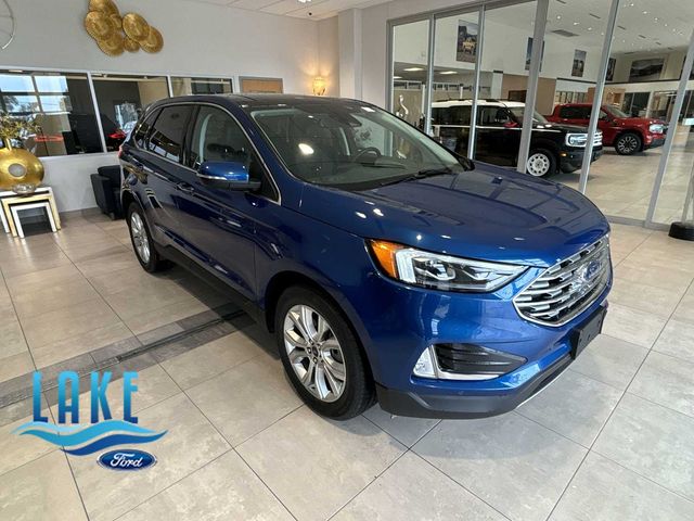 2022 Ford Edge Titanium