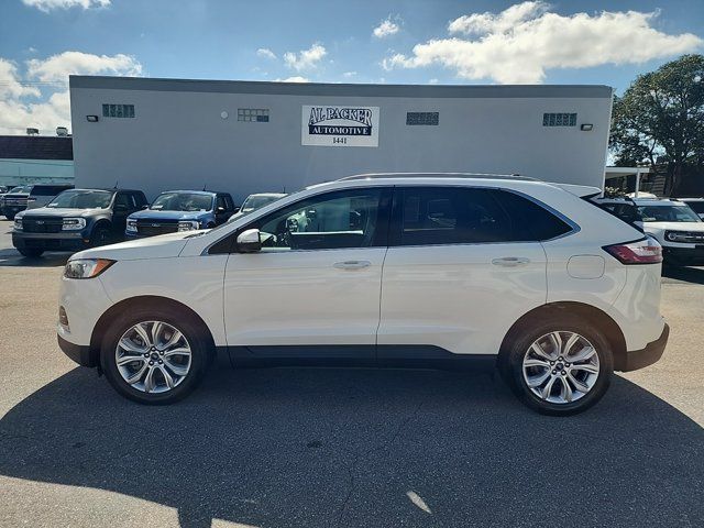 2022 Ford Edge Titanium