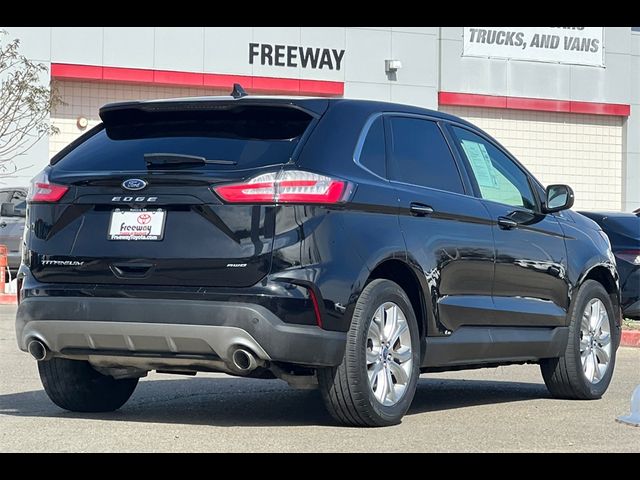 2022 Ford Edge Titanium