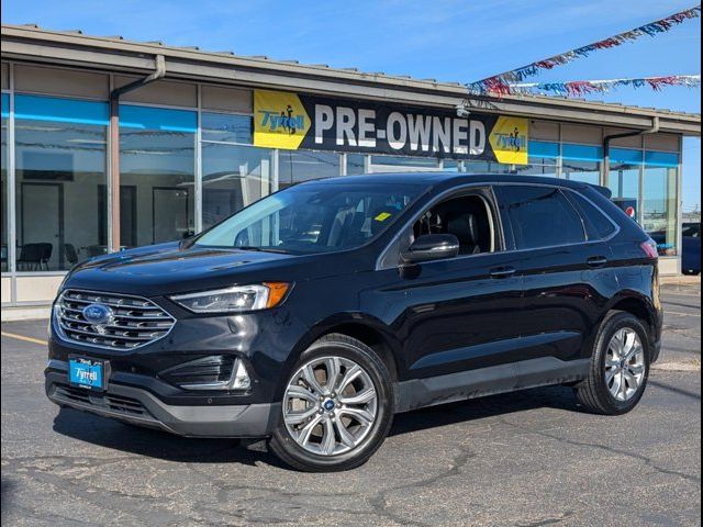 2022 Ford Edge Titanium