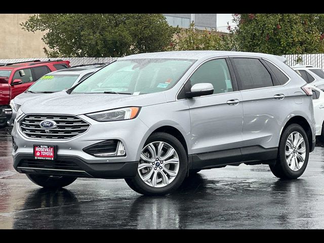 2022 Ford Edge Titanium