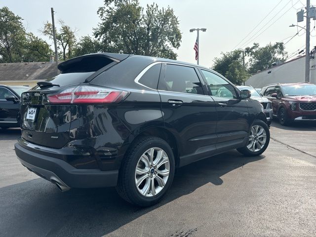 2022 Ford Edge Titanium