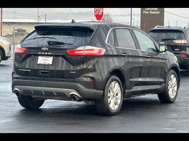 2022 Ford Edge Titanium