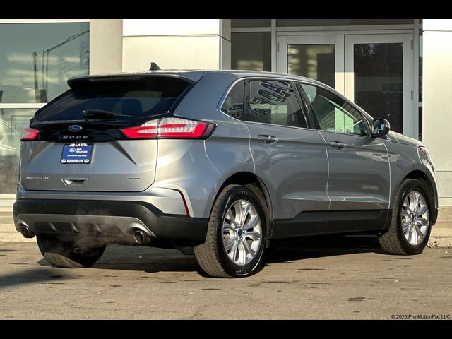 2022 Ford Edge Titanium