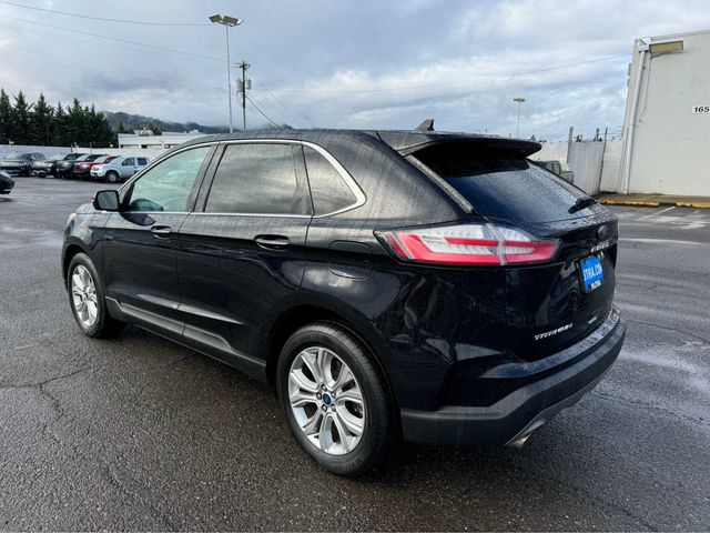 2022 Ford Edge Titanium