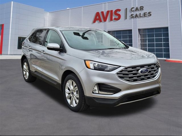 2022 Ford Edge Titanium