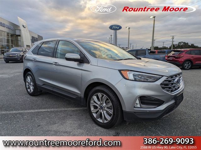 2022 Ford Edge Titanium