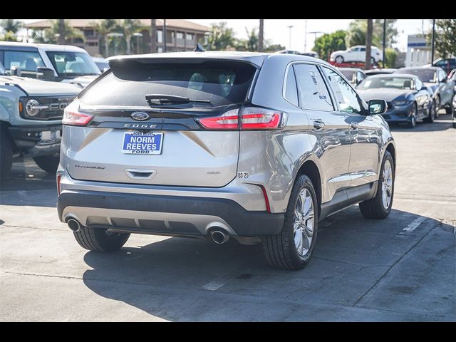 2022 Ford Edge Titanium