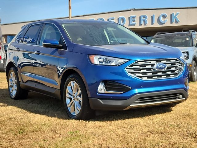 2022 Ford Edge Titanium