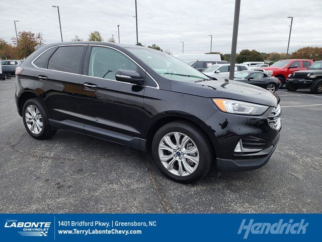 2022 Ford Edge Titanium