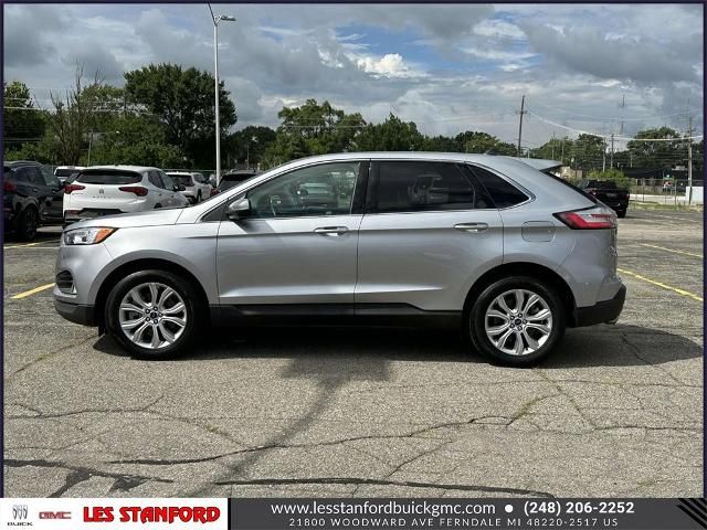 2022 Ford Edge Titanium