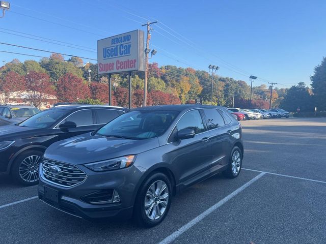 2022 Ford Edge Titanium