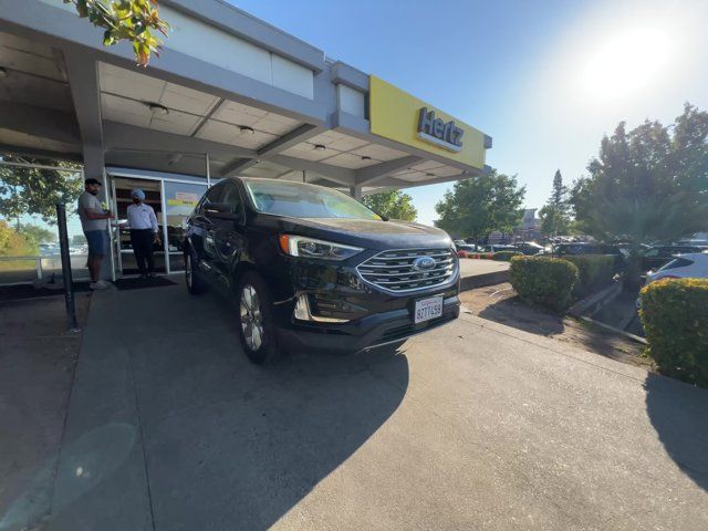 2022 Ford Edge Titanium