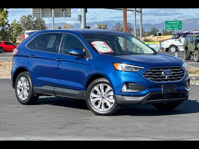 2022 Ford Edge Titanium