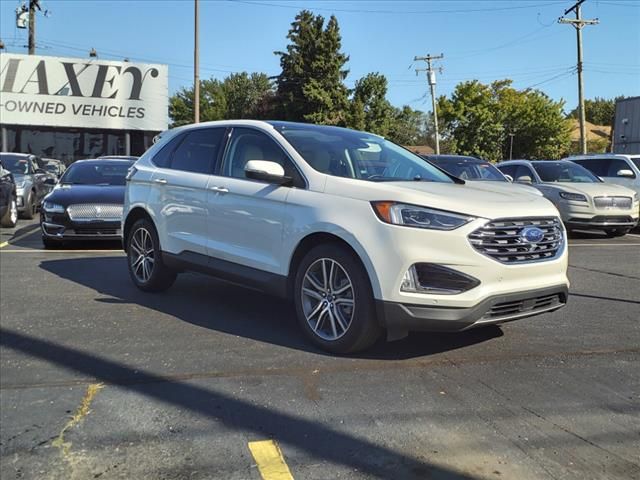 2022 Ford Edge Titanium