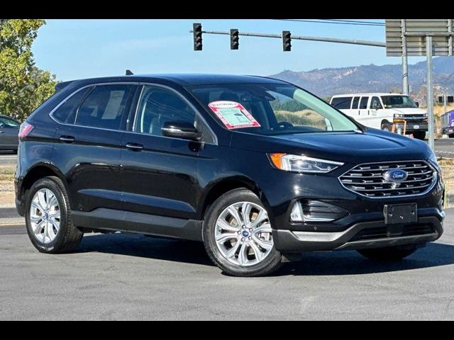 2022 Ford Edge Titanium