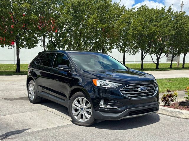 2022 Ford Edge Titanium