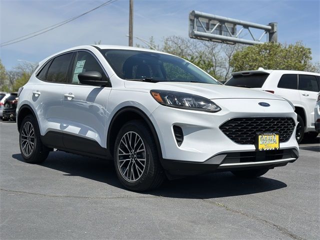 2022 Ford Escape Plug-In Hybrid SE