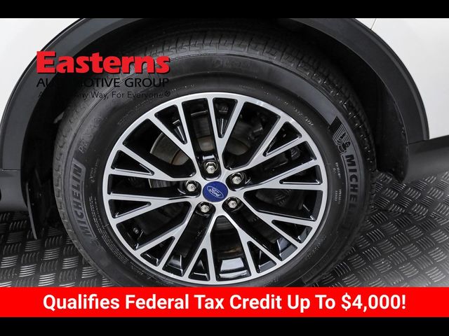 2022 Ford Escape Plug-In Hybrid Titanium