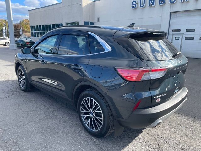 2022 Ford Escape Plug-In Hybrid Titanium