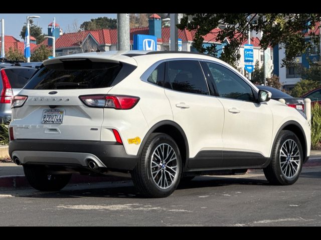 2022 Ford Escape Plug-In Hybrid Titanium